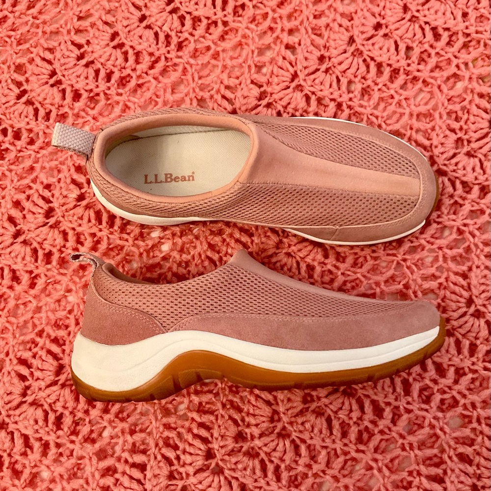 L L beans Women's Medium Pink Sneakers size 8